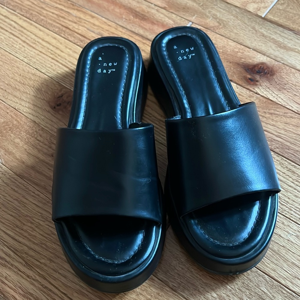 Black summer sandals